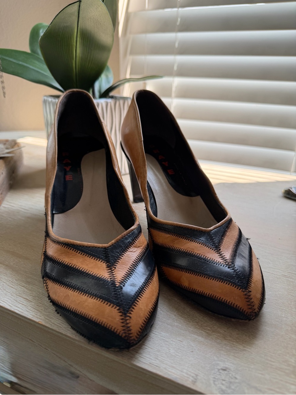 GRAYE Made in Italy Leather Patchwork Pumps Tan Black Heels EU 37